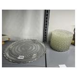 GLASS CAKE PLATE AND 16 PLATES