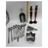 TUMS FOR TUMMY SPOONS, CONDOR HORN, SCOOPER, ICED