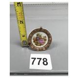 MINIATURE HAND PAINTED LIMOGES FRANCE COURTING