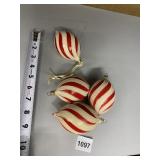 GROUP OF CHRISTMAS ORNAMENTS