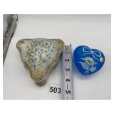 BLUE SATIN GLASS HEART DISH WITH FLOUR DECORATION