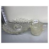 ROUND GLASS DISH AND 4 GLASS CUPS, PINK