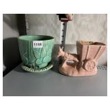 UNMARKED MCCOY PLANTER WITH LINER AND PINK