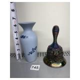 CARNIVAL GLASS BELL AND BEACHCOMBERS