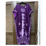 VINTAGE PURPLE BATIK KAFTAN DRESS W/ PRIN SZ. XL
