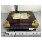 ROSEWOOD JEWELRY BOX IN STONE INSET TOP, INTERIOR