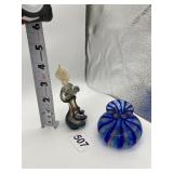 ART GLASS MADE IN ITALY MURANO BUD VASE AND