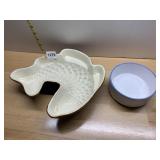 POTTERY FISH MOLD W/ CHIP ON EDGE AND DIEULLEFIT