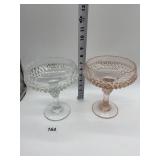 2 PEDESTAL COMPOTES ONE PIN