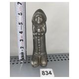 METAL 6 1/2 " HIGH FIGURE