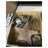 GROUP OF CHRISTMAS ORNAMENTS