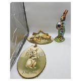 EASTER PLAQUES AND EASTER BUNNY STATUE