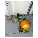 VINTAGE WALL PLAQUE DOES HAVE DAMAGE, GLASS