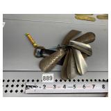 GROUP OF METAL SHOEHORNS