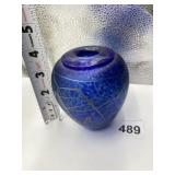 ART GLASS SWIRL DESIGN HAND CRAFTED VASE