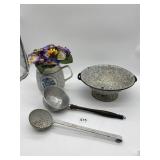 PORCELAIN LADLE, SPECKLED ENAMELWARE COLANDER