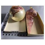 GROUP OF CHRISTMAS ORNAMENTS