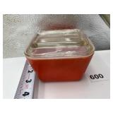PYREX RED REFRIGERATOR JAR W/ CLEAR GLASS LID