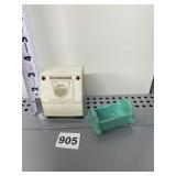 VINTAGE WESTINGHOUSE WASHER SALT AND PEPPER