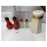 OVERSIZED CERAMIC SHAKER, ORANGE SALTSHAKER, RED