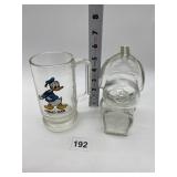 1966 UNITED FEATURES SYNDICATED SNOOPY GLASS BANK