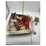 ASSORTED CHRISTMAS DECORATIONS