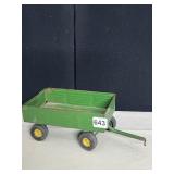ERTL METAL TOW BEHIND TRACTOR MANICURE CART