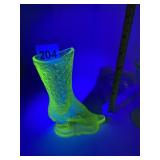 18" TALL VASELINE BOUQUET HOLDER PATTEN APPLIED