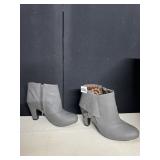 TWISTED GRAY HEELED BOOTS 9.5