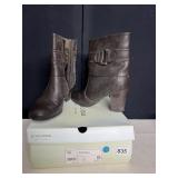 BROWN SONOMA HEELED BOOTS APPEAR UNWORN 9.5