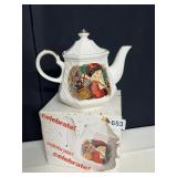 CELEBRATE SANTA TEA POT
