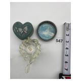 COVERED HEART SHAPED BOX GLASS SHAPED DISH