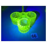 TRIPLE INK WELL VASELINE GLASS DOES HAVE A