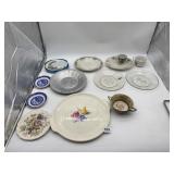 GROUP OF PLATES INCLUDING WILLOW WOODS WARE AND