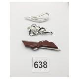 PIN GROUP SARAH COVENTRY SILVER TONE BAKELITE?