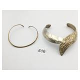 RIGID BRASS CHOKERS DECORATIVE "V" WITH GOLD