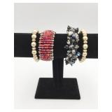 BRACELETS BEADED GOLD RED BEADS AND STONE CHIPS