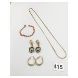 CHAIN NECKLACE GOLD TONE FLOWER BRACELET HOOP