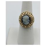 14K GOLD RING WITH CAMEO SIZE 6.5 WEIGHT 8.37