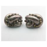 VINTAGE ARTISAN SIGNED CLIP ON SILVER TONE