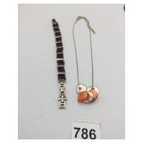 NECKLACE WITH ORANGE AND GOLD SLIDING PENDANTS