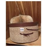 VINTAGE KAUFMANNS FUR HAT IN HAT BOX