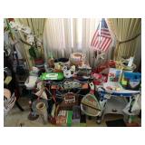 ITEMS AS SHOWN IN PHOTO IN LIVING ROOM, STEP