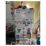 ITEMS ON TOP AND FRONT OF FRIDGE, MAGNETS, SIGNS,