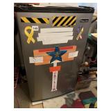 MAGIC CHEF MINI FRIDGE, UNTESTED, 33