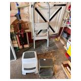 2 SMALL STEP STOOLS AND STEP LADDER