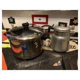 REVERE WARE 6 QT POT WITH LID, WEAR EVER ALUMINUM