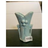MCCOY 6" BLUE DOUBLE HANDLED BUD VASE