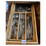 STAINLESS STEEL FLATWARE