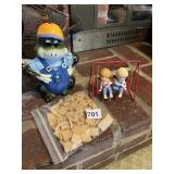 SCRABBLE LETTERS, FROG BANK DECORATION, TWO KIDS